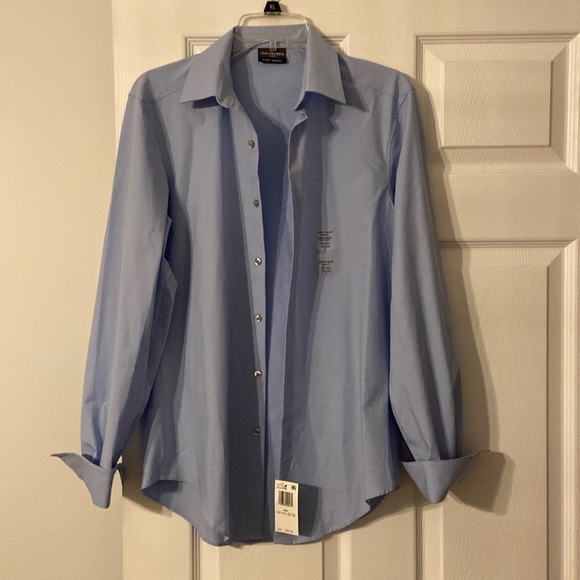 Van Heusen Other - Van Heusen Man Shirt slim fit size 14-14 1/2 brand new with tags